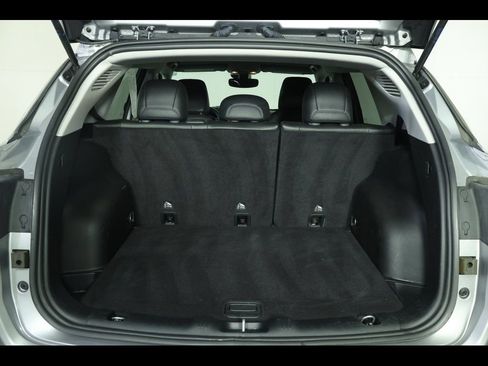 Used 2022 Jeep Compass Latitude image 16