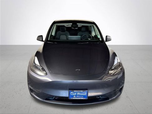 Used 2023 Tesla Model Y Long Range image 3