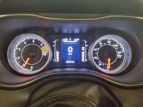 Used 2019 Jeep Cherokee Latitude w/ Popular Appearance Group FWD image 23