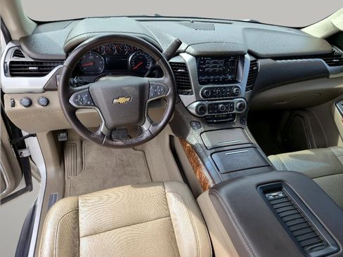 Used 2019 Chevrolet Suburban Premier image 41