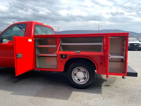 Used 2016 Ford F250 XL image 22