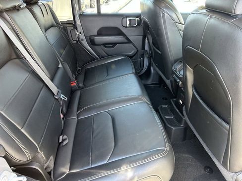 Used 2023 Jeep Wrangler Unlimited Sahara w/ Cold Weather Group image 11