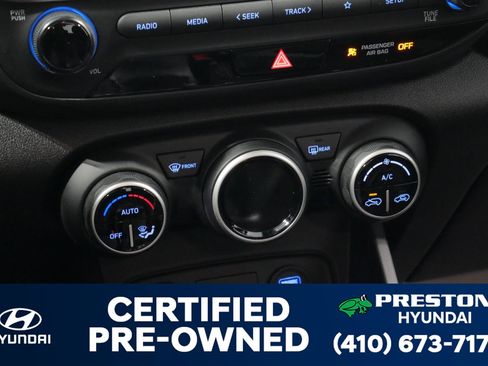 Used 2020 Hyundai Venue SEL image 23