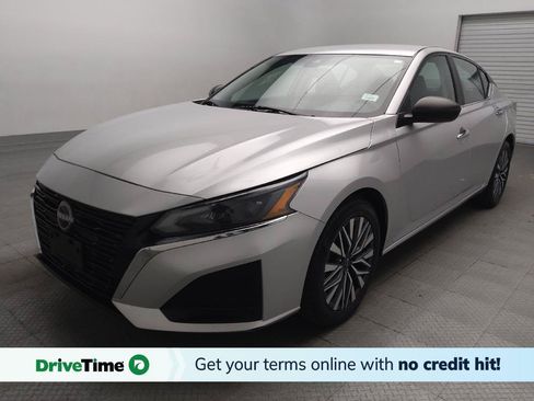 Used 2024 Nissan Altima 2.5 SV FWD image 1