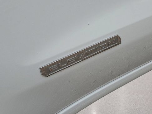 Used 2024 GMC Sierra 1500 Elevation AWD/4WD image 12