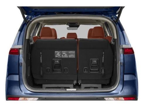 Used 2023 Kia Carnival SX image 48