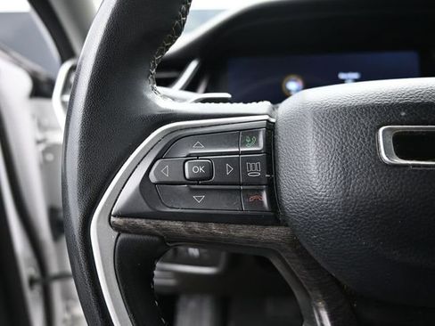 Used 2023 Jeep Grand Cherokee Limited AWD/4WD image 15