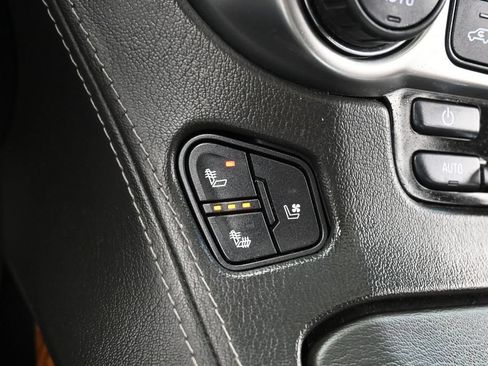 Used 2019 Chevrolet Tahoe Premier w/ Premier Plus Edition RWD image 23