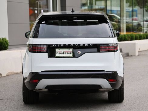 Used 2025 Land Rover Discovery Metropolitan Edition AWD/4WD image 3