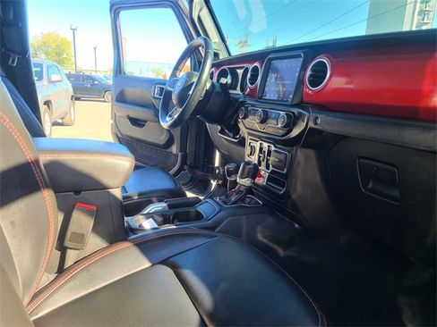 Used 2022 Jeep Gladiator Rubicon w/ LED Lighting Group image 17