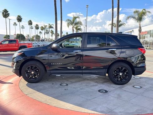 Used 2021 Chevrolet Equinox LS image 5