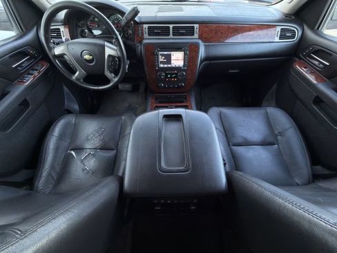 Used 2013 Chevrolet Tahoe LTZ RWD image 12