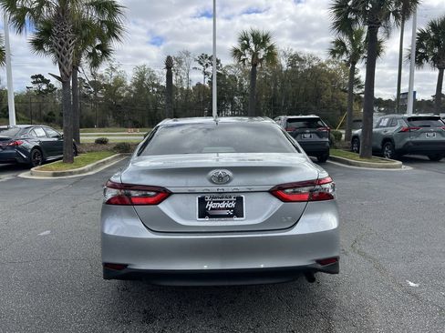 Used 2023 Toyota Camry LE image 9