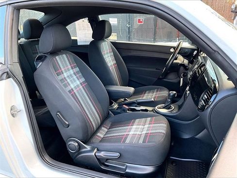 Used 2019 Volkswagen Beetle 2.0T S image 7