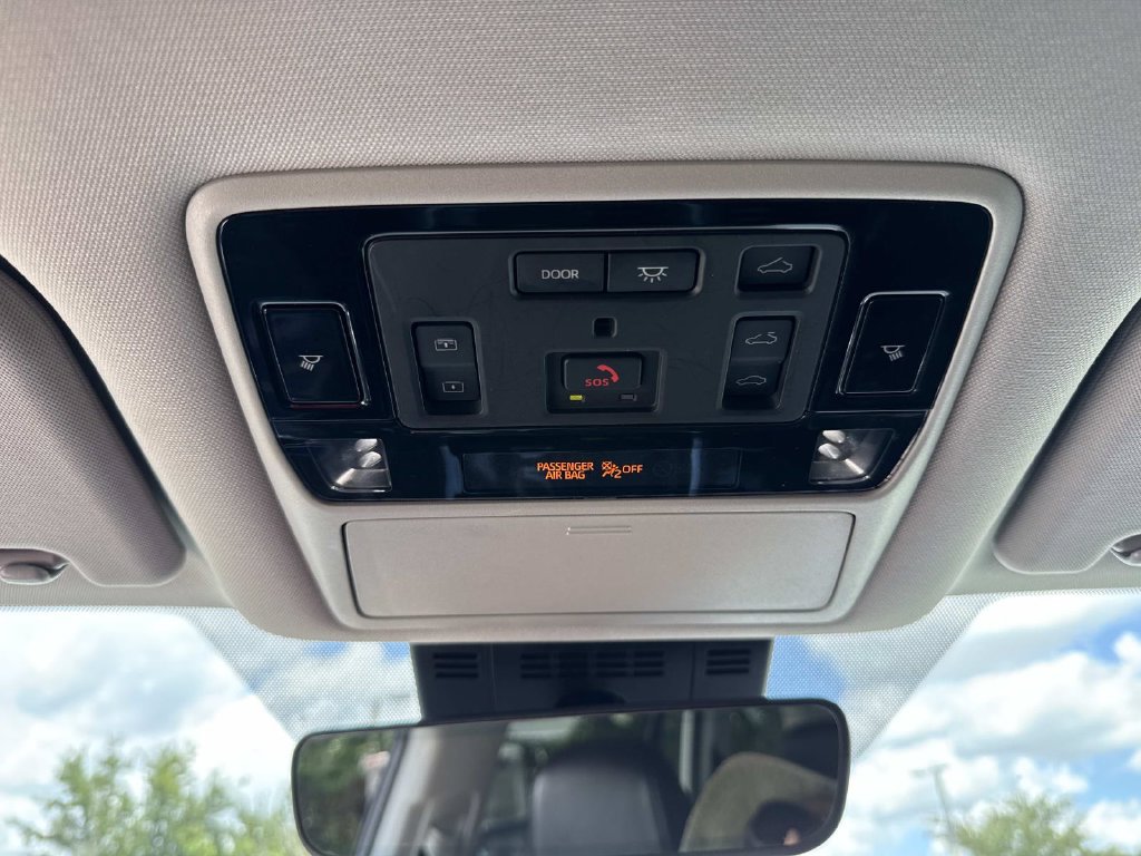 Used 2025 Toyota Grand Highlander FWD image 46