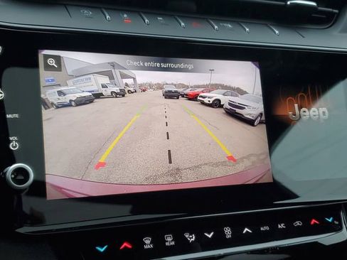 New 2026 Jeep Grand Cherokee Limited w/ Limited Altitude Package image 11