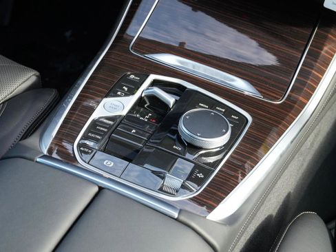 New 2026 BMW X5 xDrive50e w/ Climate Comfort Package image 6