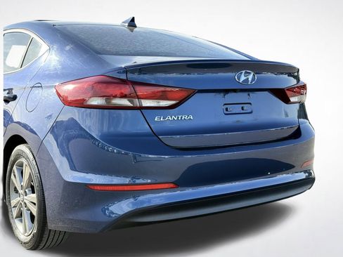 Used 2017 Hyundai Elantra Value Edition w/ Cargo Package FWD image 3