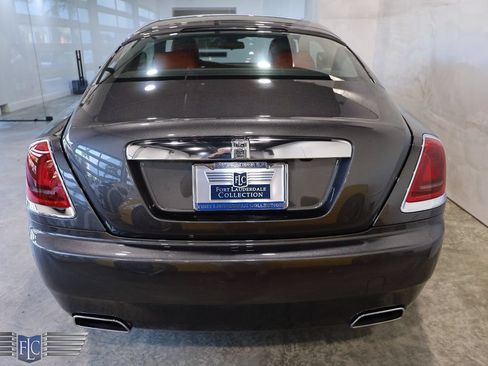 Used 2019 Rolls-Royce Wraith RWD image 8