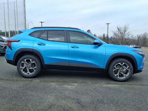 New 2026 Chevrolet Trax LT w/ Driver Confidence Package image 30