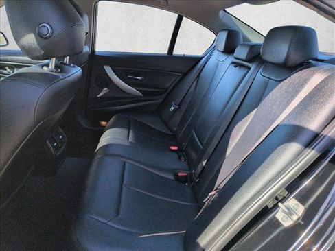 Used 2015 BMW 320i Sedan image 21