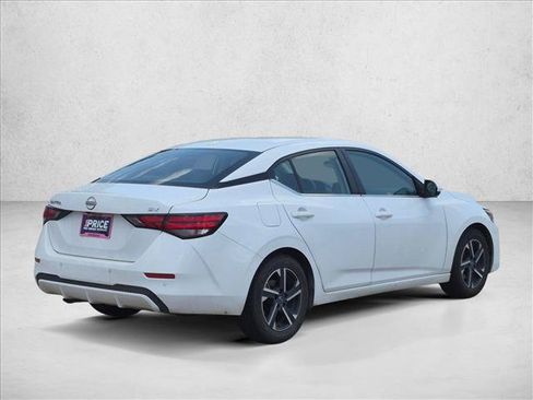 Used 2024 Nissan Sentra SV FWD image 5