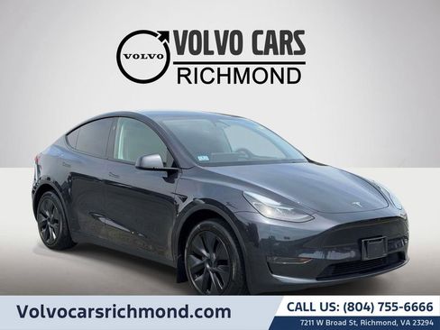 Used 2024 Tesla Model Y Long Range RWD image 1