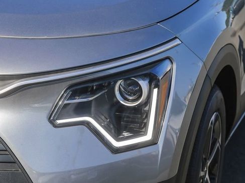 New 2026 Kia Niro EX image 13