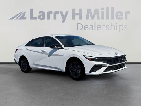 New 2026 Hyundai Elantra SEL Sport FWD image 10