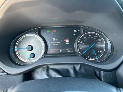 Used 2024 Toyota Venza Nightshade AWD/4WD image 15