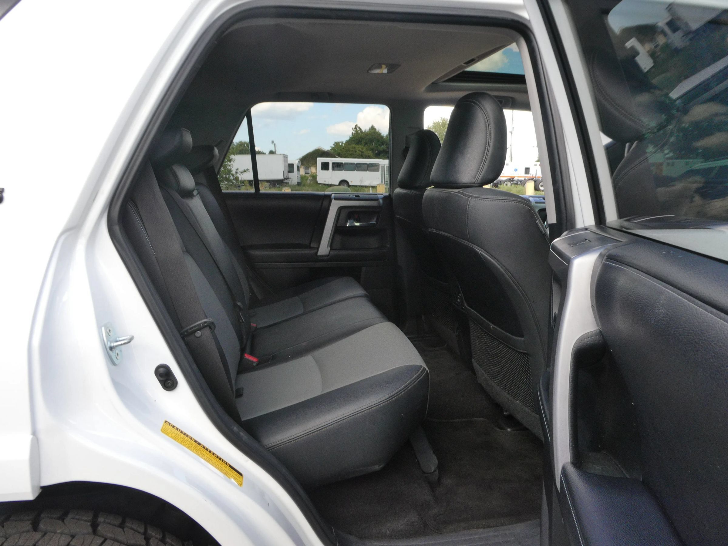 Used 2019 Toyota 4Runner SR5 Premium AWD/4WD image 29