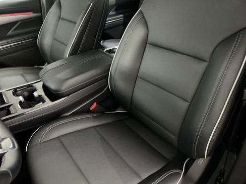 Certified 2026 Buick Enclave Preferred FWD image 19