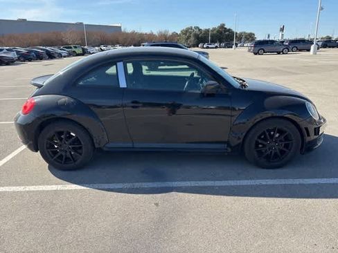 Used 2013 Volkswagen Beetle 2.5 image 6