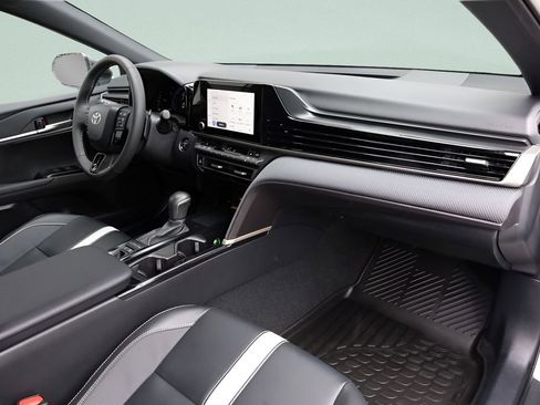 Certified 2025 Toyota Camry SE w/ Convenience Package FWD image 28