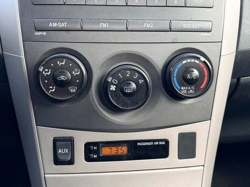 Used 2010 Toyota Corolla image 20