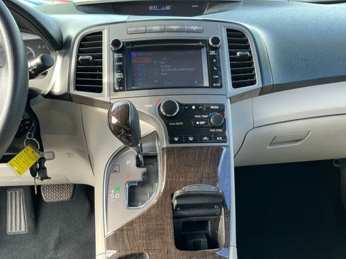 Used 2013 Toyota Venza LE image 12