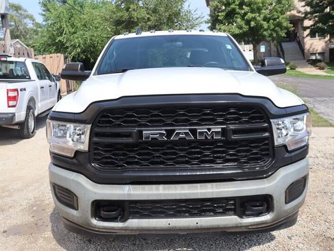 Used 2022 RAM 2500 Tradesman AWD/4WD image 2