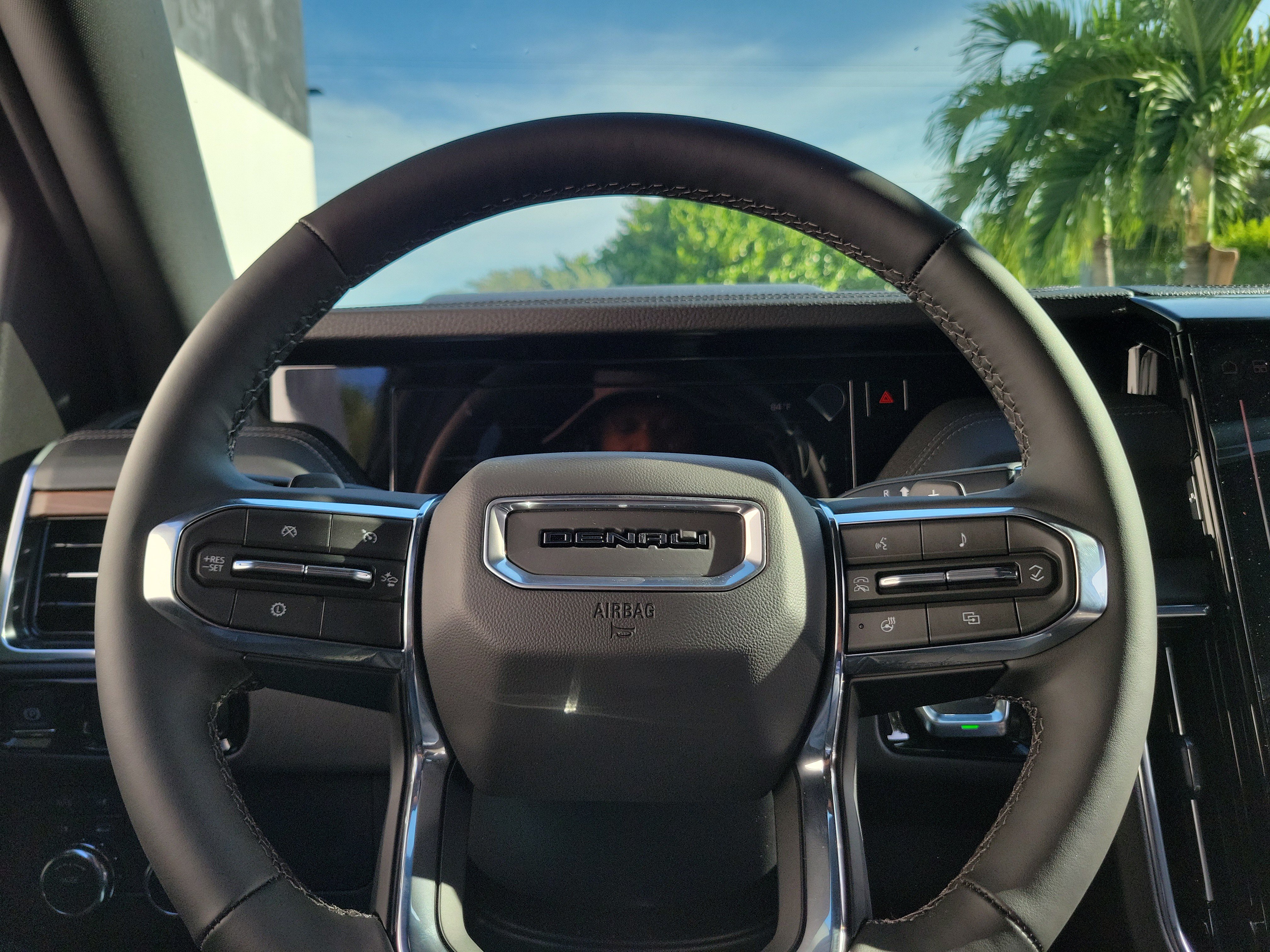 New 2026 GMC Yukon Denali AWD/4WD image 25