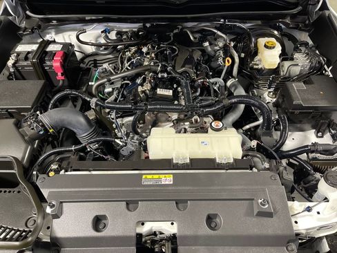 Certified 2024 Toyota Tacoma SR5 image 9