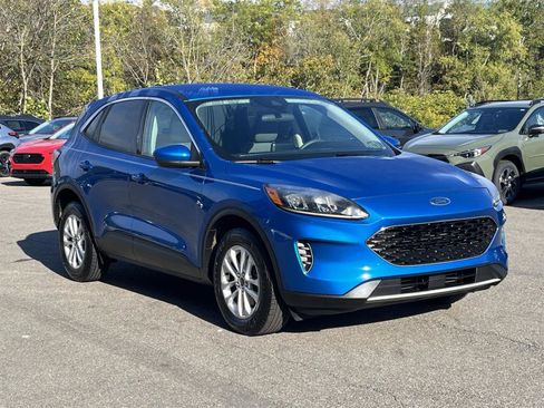 Used 2020 Ford Escape SE image 7
