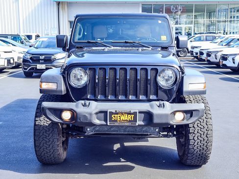 Used 2020 Jeep Wrangler Unlimited Sport image 17