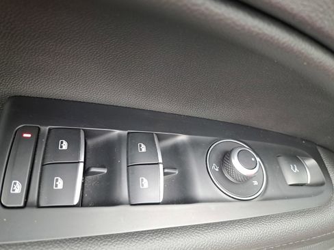 Used 2024 Alfa Romeo Stelvio Ti w/ Performance Driving Package image 15