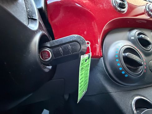 Used 2013 FIAT 500 Pop image 28