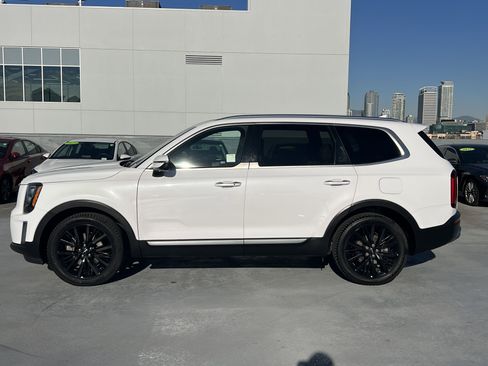 Used 2022 Kia Telluride SX image 3