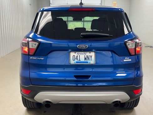 Used 2017 Ford Escape SE image 6
