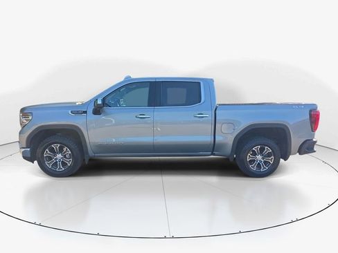 Used 2025 GMC Sierra 1500 SLT AWD/4WD image 7