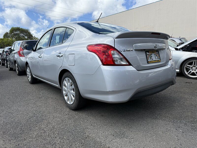 Used 2019 Nissan Versa SV FWD image 2