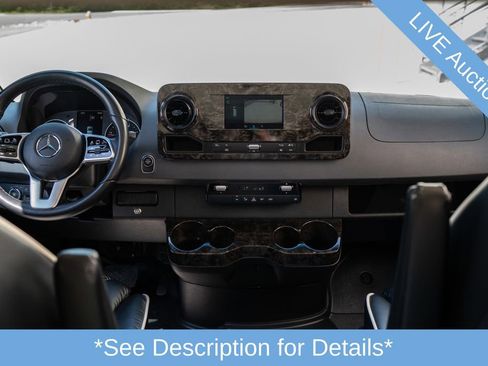 Used 2022 Mercedes-Benz Sprinter 2500 w/ Parking Package image 14