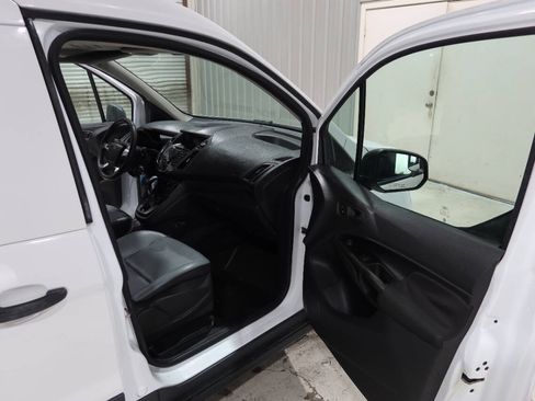 Used 2016 Ford Transit Connect XL FWD image 12