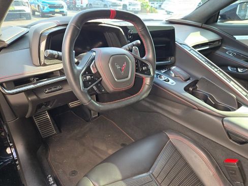 Used 2022 Chevrolet Corvette Stingray Premium Conv w/ Z51 Performance Package RWD image 10